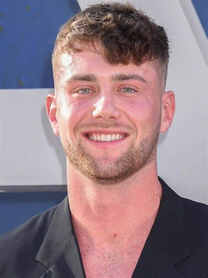 Harry Jowsey Height How Tall is Harry Jowsey? LOUISIANA STATE UNIVERSITY