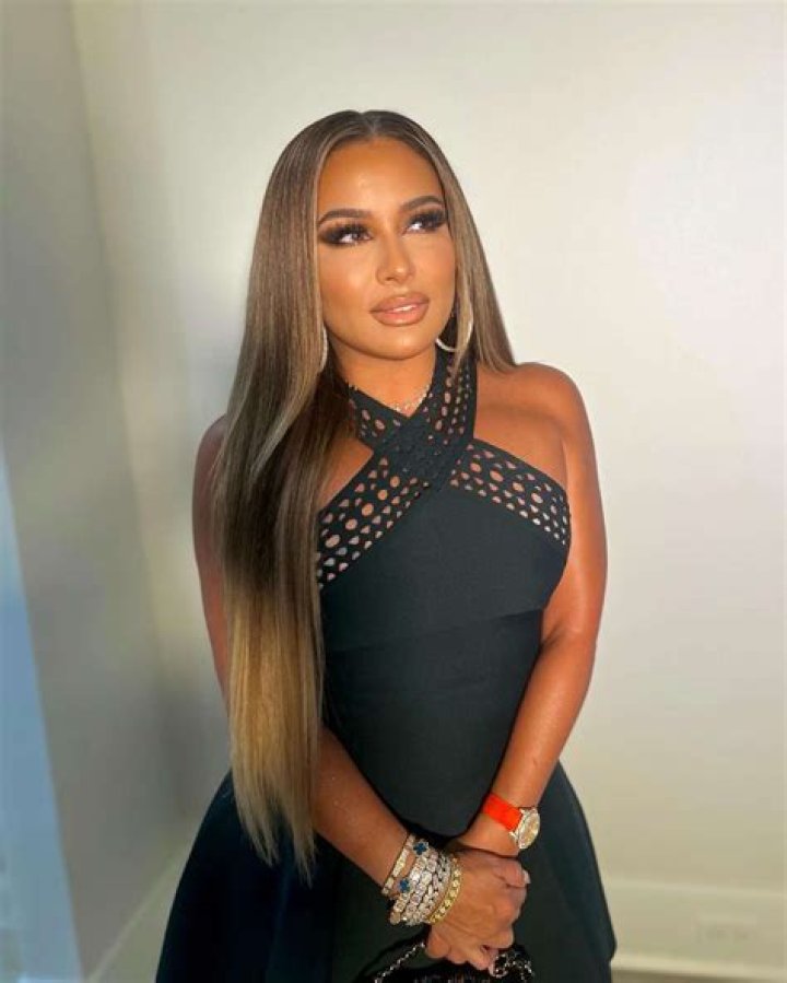 Lorena Cartagena, Her Age, Ethnicity, Biography, Married Life
